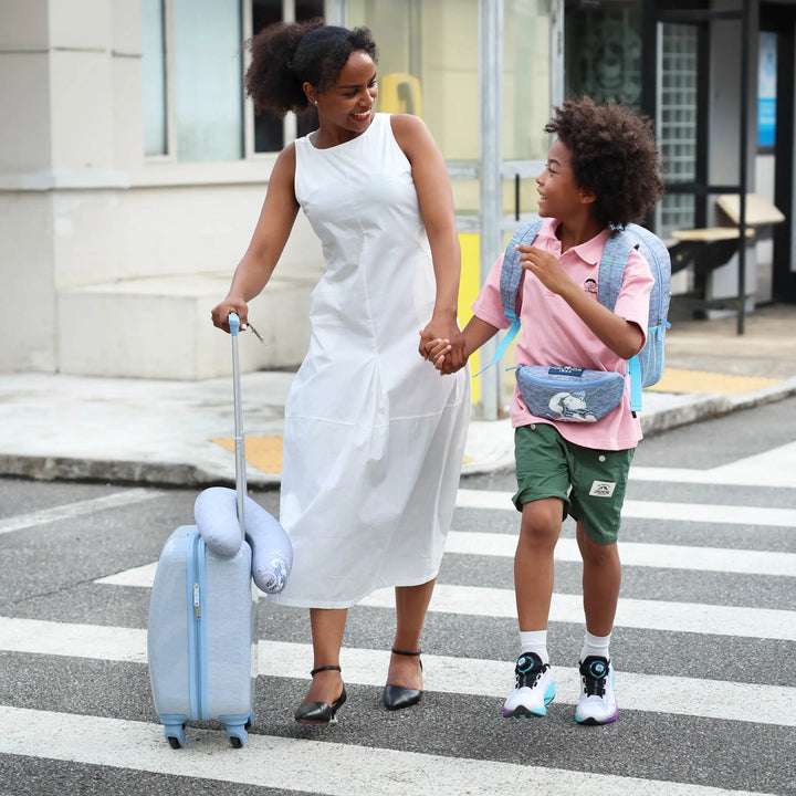 Kids 18" Carry-on Suitcase Travel Set